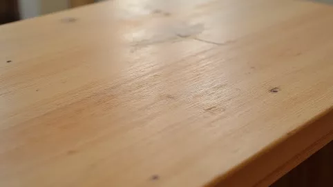 Czym usunąć klej super glue z mebli